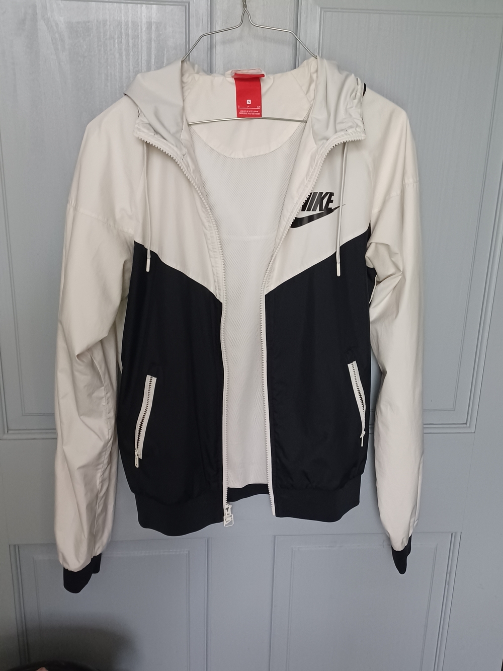 Nike Two-Tone Black and White Hooded Bomber Jacket